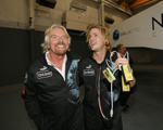 Richard Branson posta foto da juventude para responder fã curioso