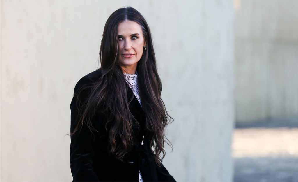 Aos 62, Demi Moore quer assumir cabelos grisalhos