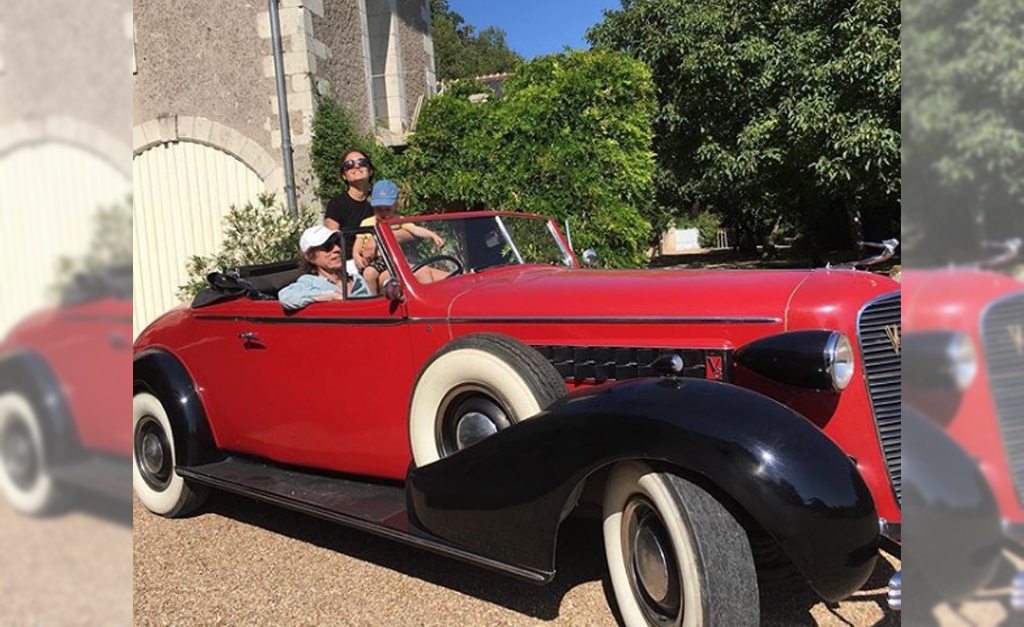 Mick Jagger curte férias em refúgio francês com namorada e filho caçula… Clique aqui para ver