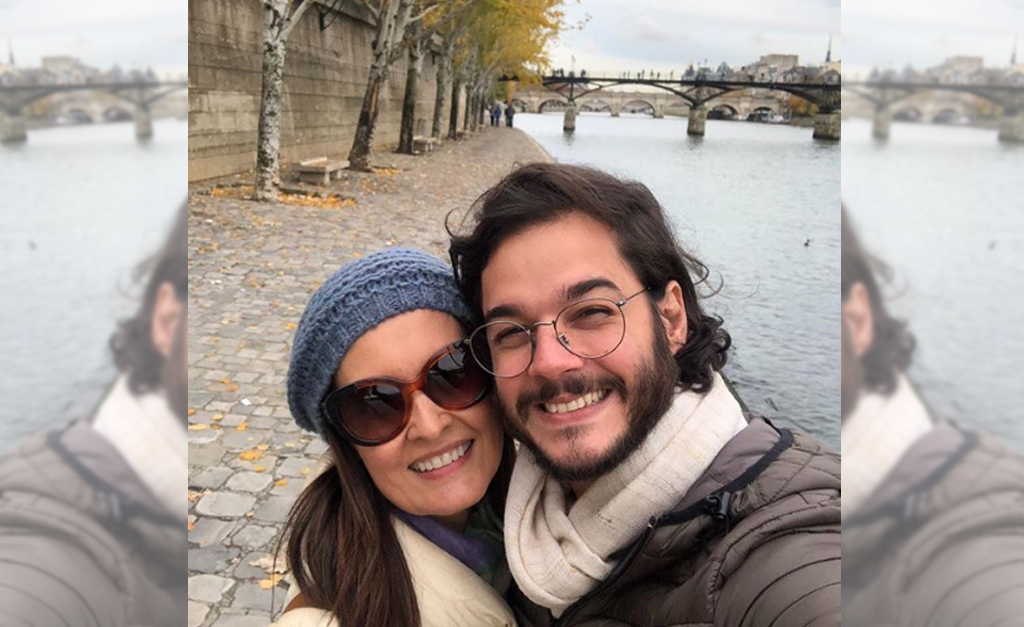 De rolê de metrô a selfie no museu, a viagem adolescente de Fátima Bernardes e Túlio Gadelha a Paris