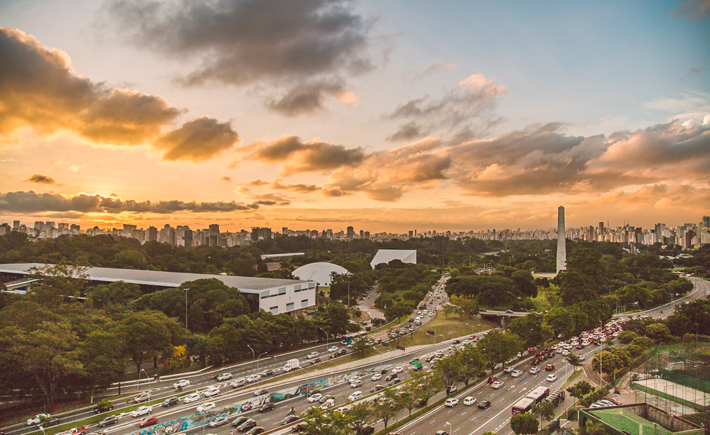 Anexo ao Vista Ibirapuera, o Bar Obelisco recebe tarde de degustação de vinhos