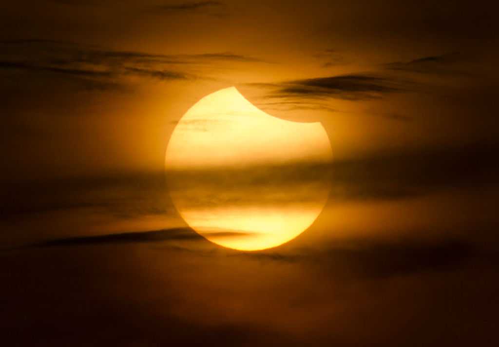Primeira Lua Nova do ano coincide com eclipse e solar parcial que vem para mudar as tendências do ano