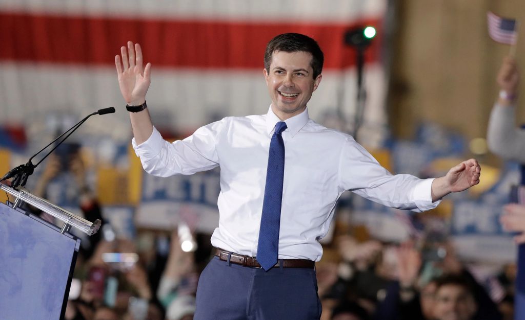 Pete Buttigieg, o democrata gay que quer enfrentar Trump em 2020, recebe o apoio de Hollywood