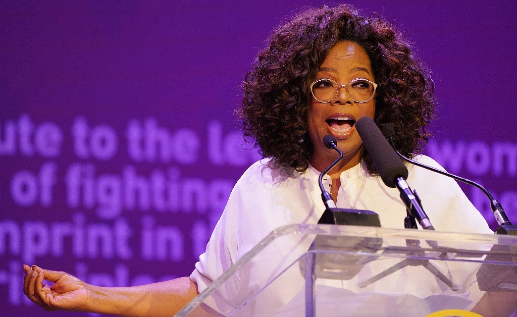 Oprah queria disputar a Casa Branca em 2020, segundo livro