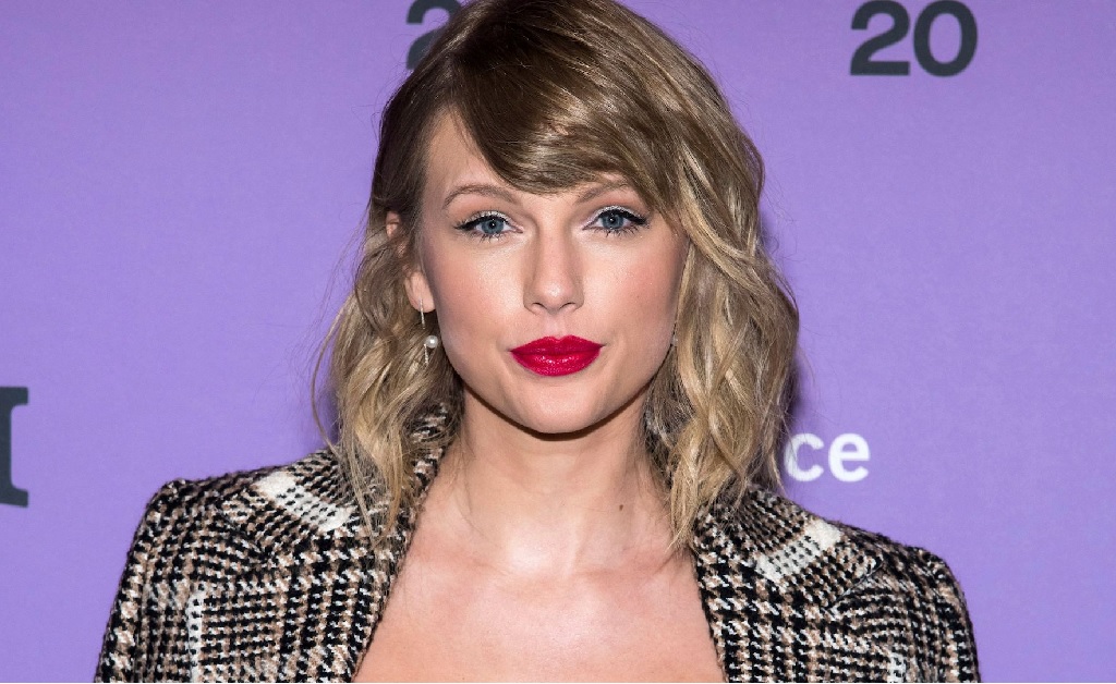 Taylor Swift só não foi ao Grammy porque não tinha certeza de que ganharia algum prêmio, afirma jornal