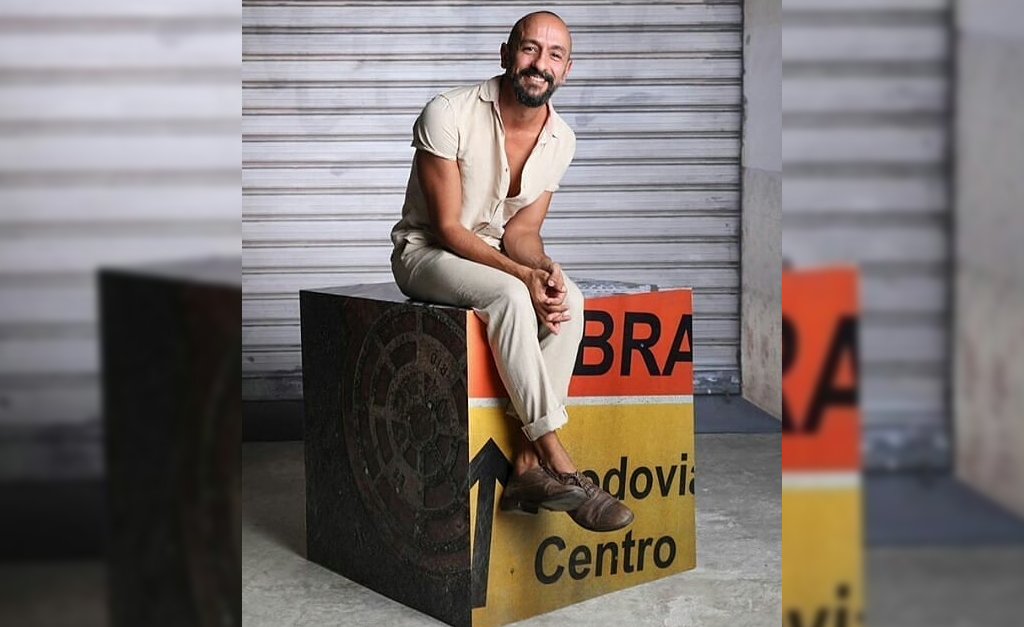 Irandhir Santos estreia novo filme e revela como é interpretar o vilão Álvaro, de ‘Amor de Mãe’: “Ele tem uma carga emocional que pesa no final do dia”