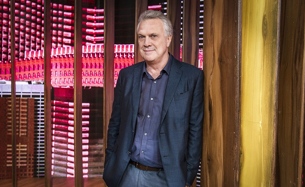 Até Pedro Bial se rendeu ao sucesso arrebatador do sertanejo em tempos de quarentena. Entenda!