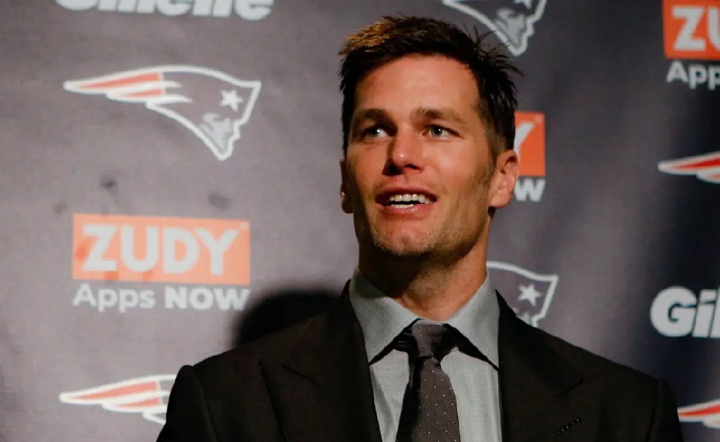 Acordo milionário de Tom Brady com o Tampa Bay não o tornará mais rico que Gisele. E ele não liga pra isso.