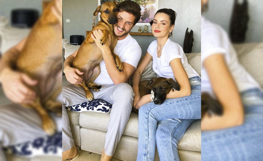 Camila Queiroz e Klebber Toledo revelam que assistir novela em que se conheceram faz parte da rotina na quarentena. O que mais?