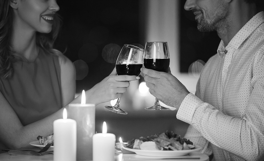 Clássico jantar de Dia dos Namorados este ano será em casa e Glamurama entrega os melhores cardápios para os apaixonados