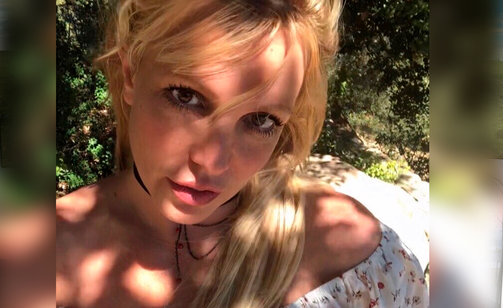 Em nova fase, Britney Spears aposta em look mais natural e desabafa: “Estou aprendendo que não usar maquiagem é o caminho”