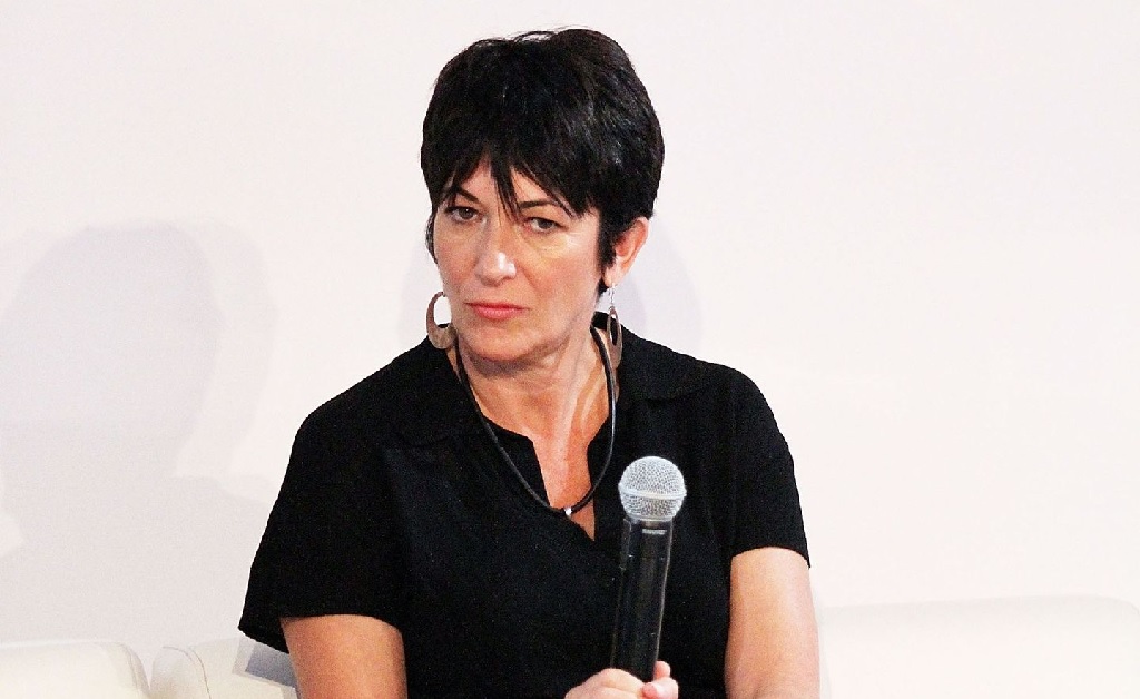 Ghislaine Maxwell teria ‘coleção de fitas’ com gravações de crimes sexuais atribuídos a Jeffrey Epstein