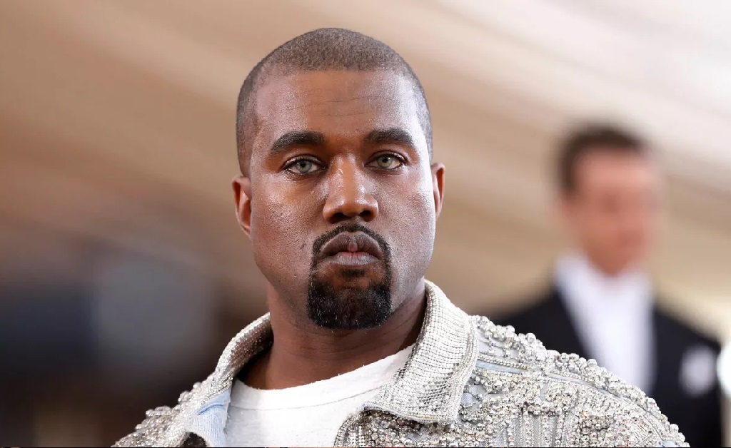 Os altos e baixos de Kanye West, que agora acusa a própria mulher de tentar interná-lo a força e pira na internet