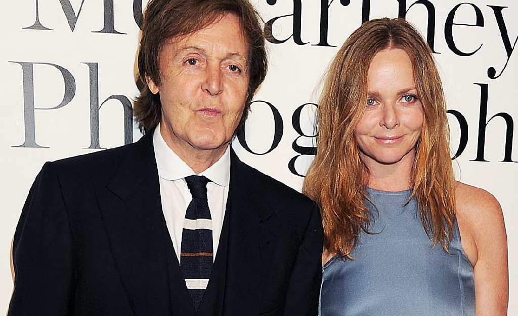 Stella McCartney lança festival de música virtual para arrecadar dinheiro contra a violência feminina