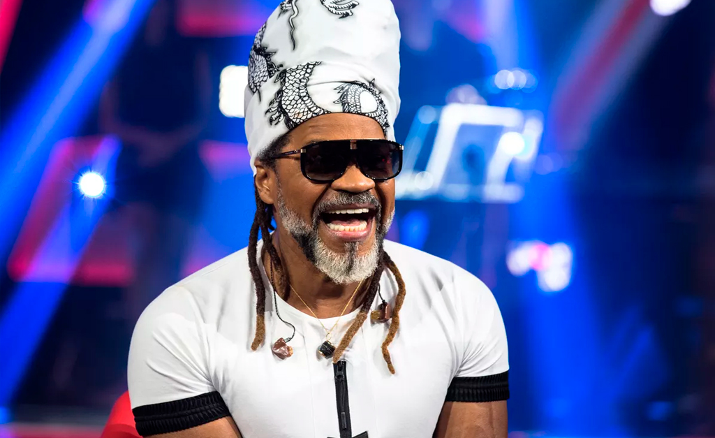 Carlinhos Brown conta quem foi o seu técnico na carreira musical: “Mestre Pintado do Bongô foi meu ‘The Voice'”. Ao papo!