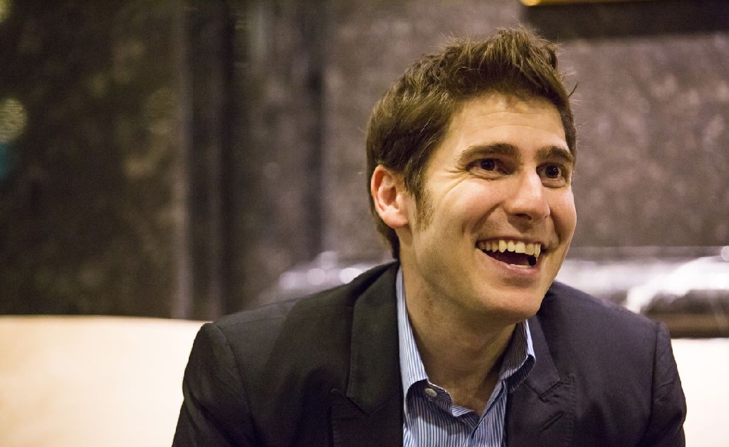 Aos 38 anos e graças à disparada do Facebook na bolsa, Eduardo Saverin poderá se tornar o homem mais rico do Brasil