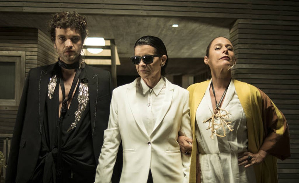 “Verlust”, longa de Esmir Filho com Andréa Beltrão e Marina Lima no elenco, ganha exibição especial na web