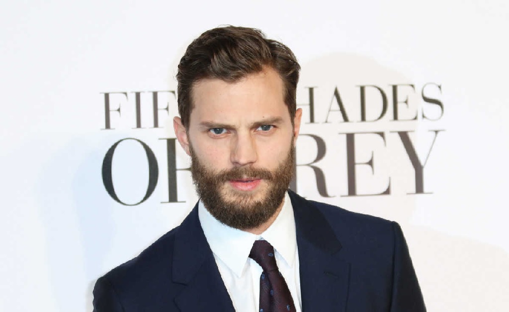 Em entrevista, Jamie Dornan revela que ainda recebe cartas bizarras enviadas por fãs de ’50 Tons de Cinza’