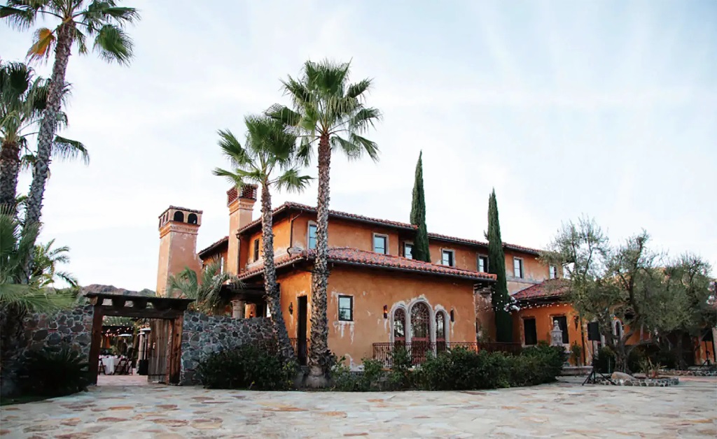 Château que foi destaque na 12ª temporada de ‘The Bachelor’ é listado no Airbnb com diária de R$ 32,4 mil