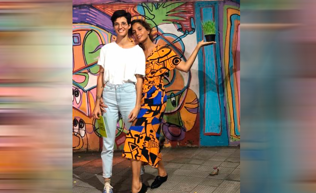 Camila Pitanga e Beatriz Coelho não formam mais um casal, e a atriz já voltou para sua casa no Rio de Janeiro