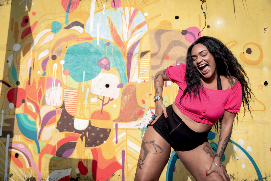 Taísa Machado, a ‘chefona’ do Afrofunk’, revela que descobriu o empoderamento feminino na potência do rebolado: “Acredito que seja uma ciência, sim”