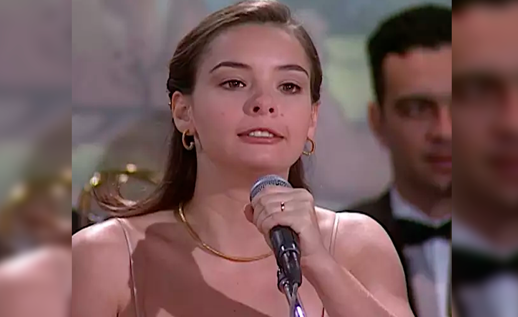 Regiane Alves relembra cena icônica de Clara em ‘Laços de Família’ que vai ao ar nesta quinta: “Seria o nosso meme de hoje nas redes sociais”