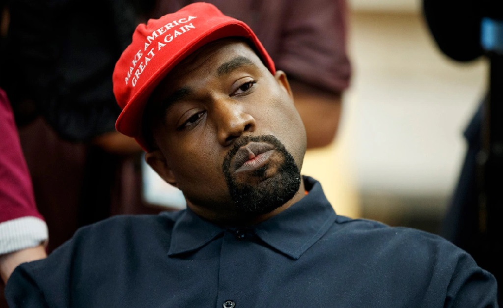 Candidatura de Kanye à Casa Branca foi o que levou Kim Kardashian a querer se divorciar dele, afirma jornal