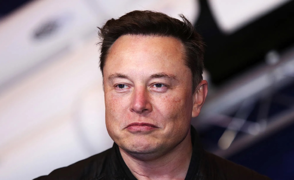 Altos e baixos: fortuna de Elon Musk, ex-mais rico do mundo, diminuiu quase R$ 15 bi só nessa terça. Entenda!
