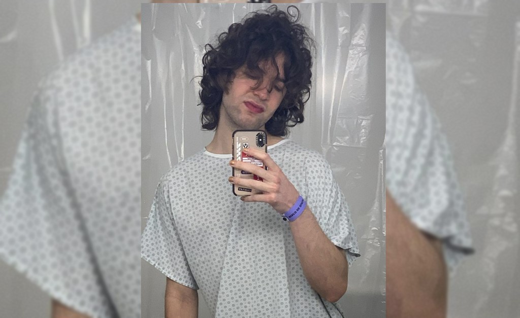Lucas Jagger passa por cirurgia no ouvido e Luciana Gimenez confidencia: “Meu coração agora pode respirar em paz”