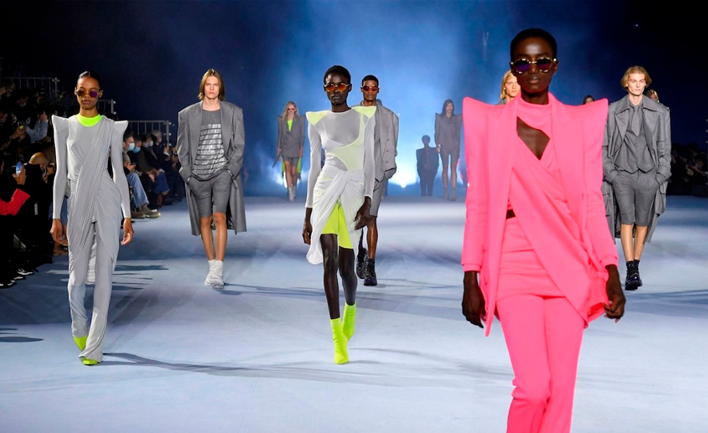 Novidades do mundo da moda: mudanças na Missoni, Balenciaga retorna à alta-costura e semana de moda de Londres. Vem saber!