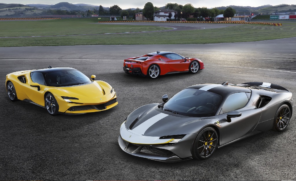 Primeiro ‘carro popular’ da Ferrari começa a ser vendido no hemisfério norte por quase R$ 2,7 milhões
