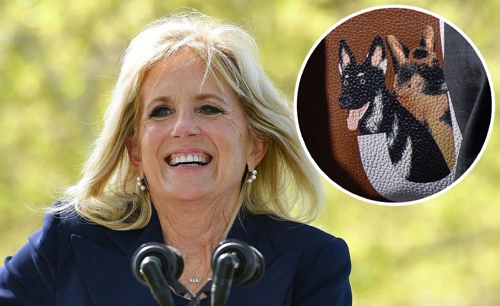 Primeira-dama dos EUA exibe bolsa de mão com desenhos de seus pets e faz vendas do acessório bombarem
