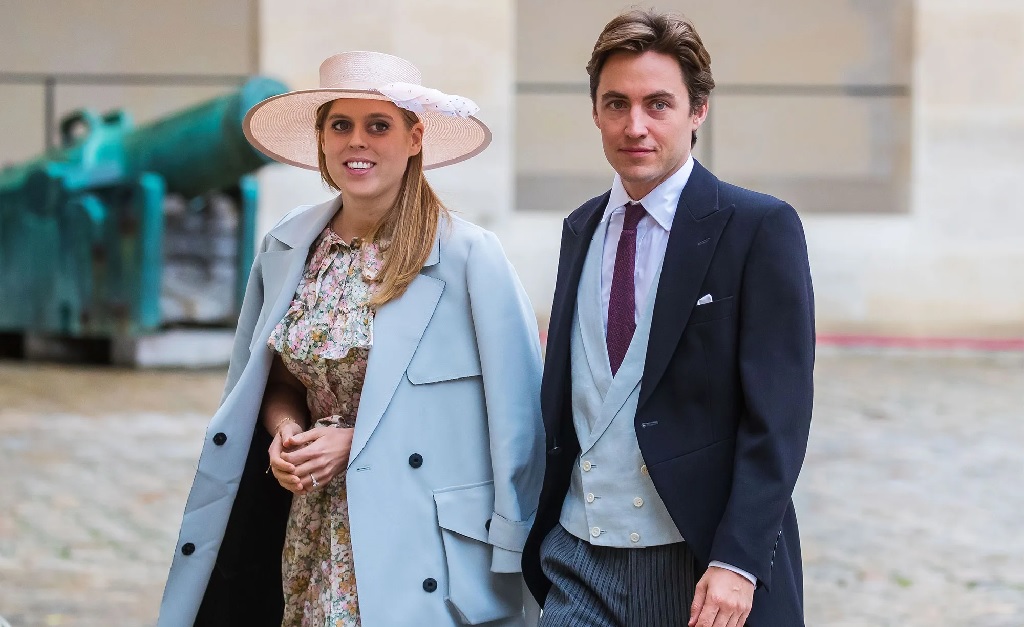 Princesa Beatrice e marido anunciam que estão ‘grávidos’ no mesmo dia em que Meghan e Harry completam 3 anos de casados
