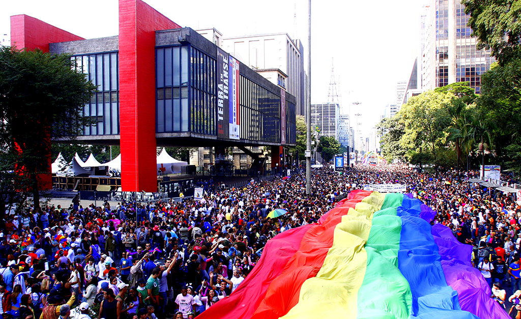 Parada do Orgulho LGBTQI+ ganha edição virtual pelo segundo ano consecutivo com programação diversa, claro!