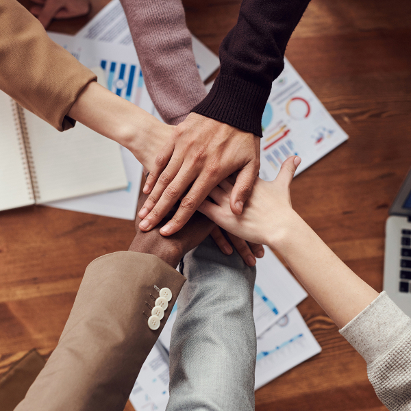 Pesquisa aponta futuro das relações de trabalho: empatia organizacional e habilidades emocionais