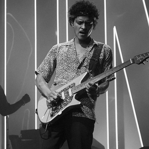Bruno Mars foi a atração especial de ‘casamentão’ de quase R$ 30 milhões nos EUA