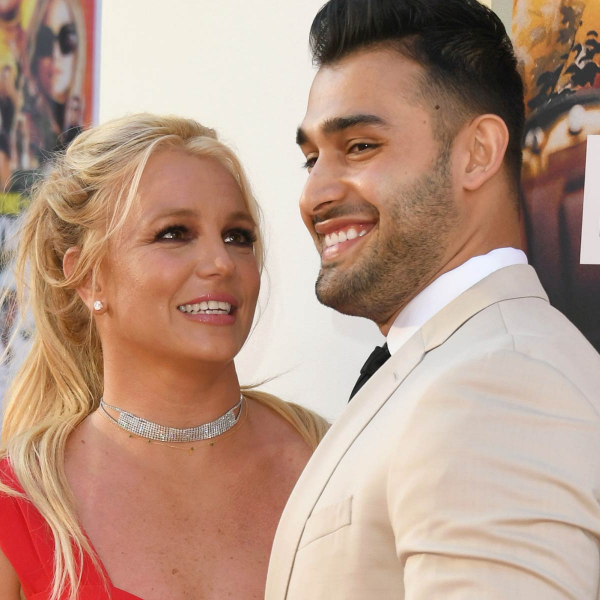 Britney Spears ficou noiva, mas não sabe se pode casar