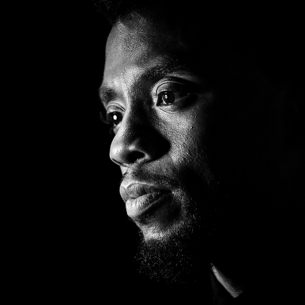 Harvard e Netflix se unem para criar o “Chadwick A. Boseman Memorial”, que vai doar bolsas de estudos nos cursos de artes