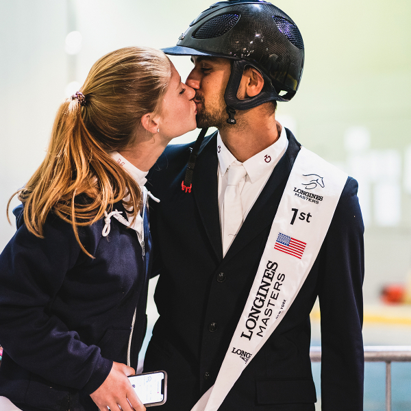 Jennifer Gates, filha de Melinda e Bill Gates, casa com atleta olímpico do hipismo