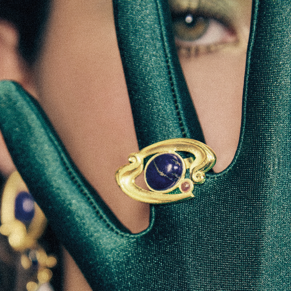 Desejo do dia: as joias da designer Elisa Parpinelli feitas com reutilização de objetos