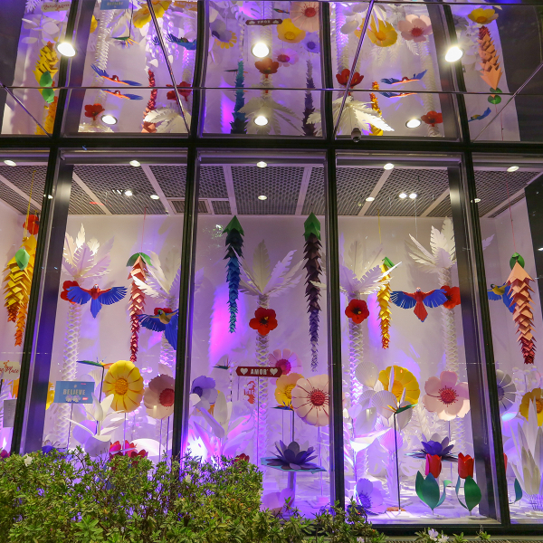 Primavera do Shopping JK Iguatemi mistura flores e tecnologia