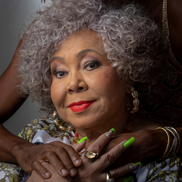 Alcione e Caio Prado regravam “Não Sou Teu Negro” para o especial “Falas Negras”, da TV Globo