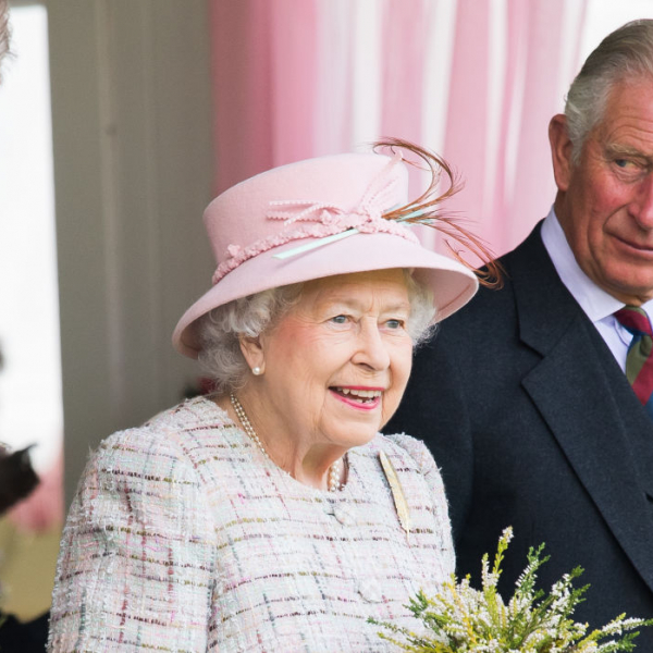 Clima ‘pesado’ no Reino Unido indica que os britânicos se preparam para o fim do reinado de Elizabeth II