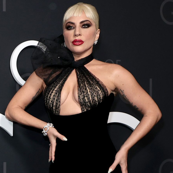 Climão! Lady Gaga usa Armani em première de ‘House of Gucci’ em Nova York