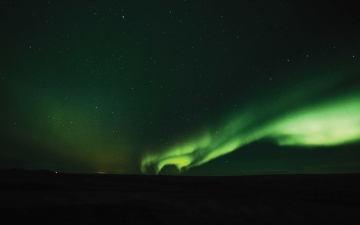 Além da aurora boreal: o reencontro do velejador Amyr Klink com a Islândia após 30 anos