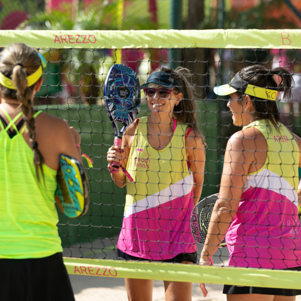 Brizza Arezzo inaugura circuito de beach tennis na Arena Ibirapuera, em SP