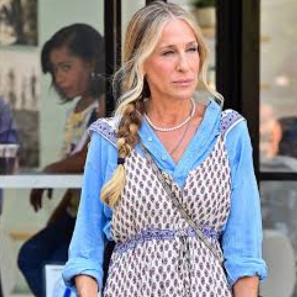 Vestido indiano usado por Sarah Jessica Parker em ‘SATC’ foi copiado por fast fashion