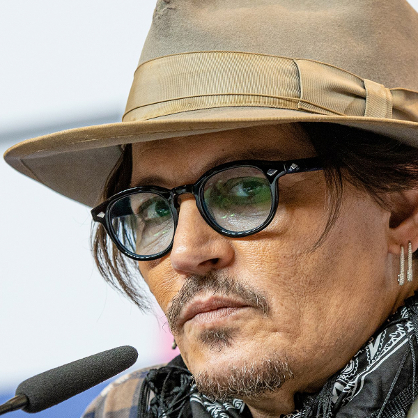Johnny Depp entra na moda das NFTs e lança coleção de arte digital