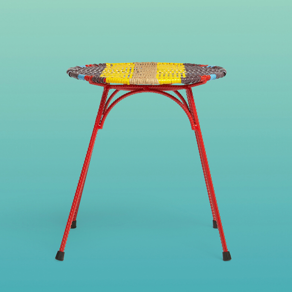 Desejo do dia: a mesa repleta de cores e estilo da Marni