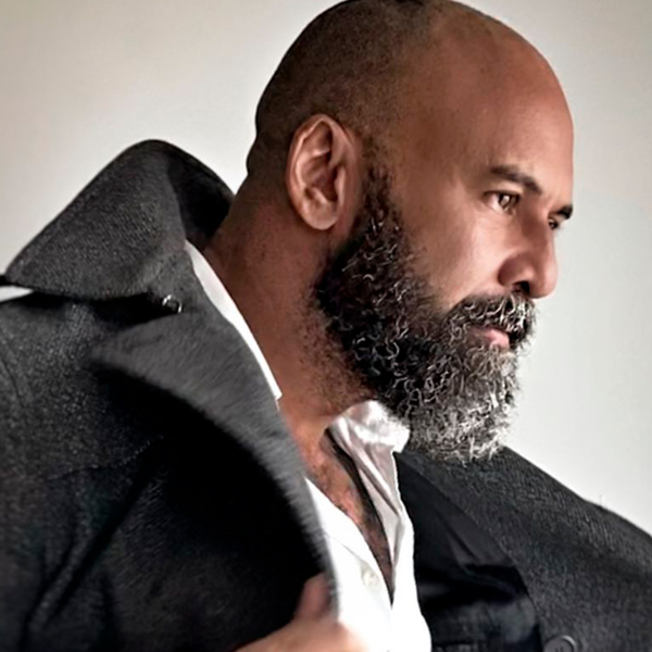 A brasilidade do designer Sérgio Matos que conquistou famosos e foi selecionada para acervo de museu